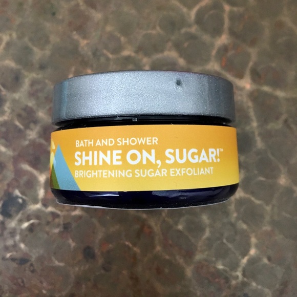 SALE❣️🎉Luxury haul!🥂Spring Skin Nails & Haircare!🌸 $75 Value! - Picture 6 of 8